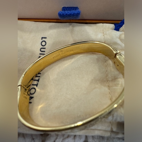 Louis Vuitton gold monogram bracelet - Picture 4 of 5